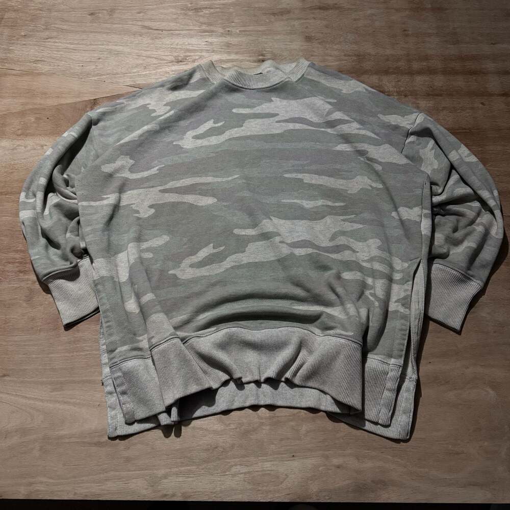 Aerie Y2K Distressed Camo Oversized Crewneck Sweatshirt Side Slit